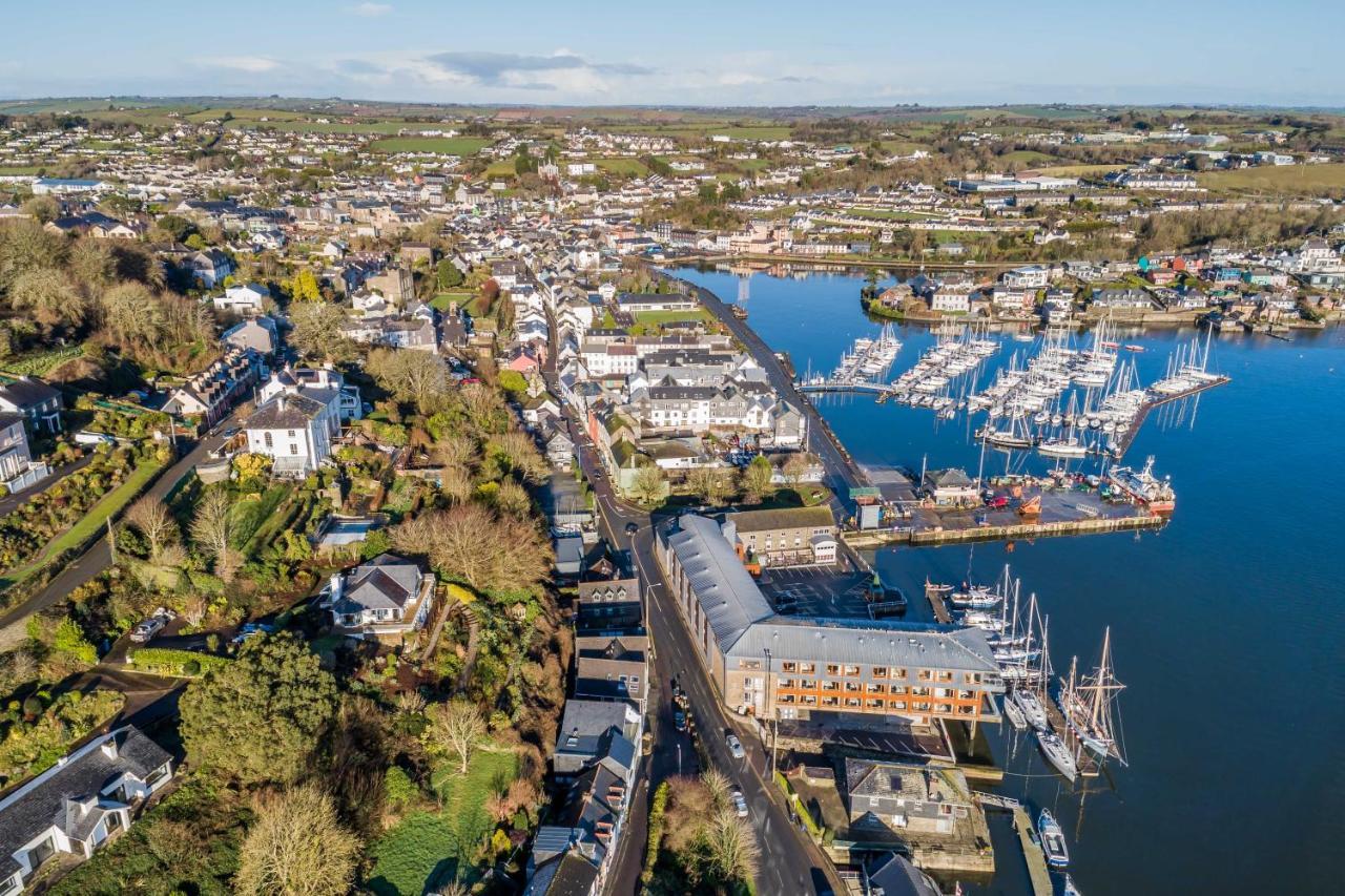 Four Winds,Kinsale Town,Exquisite Holiday Homes,Sleeps 26 Exterior photo