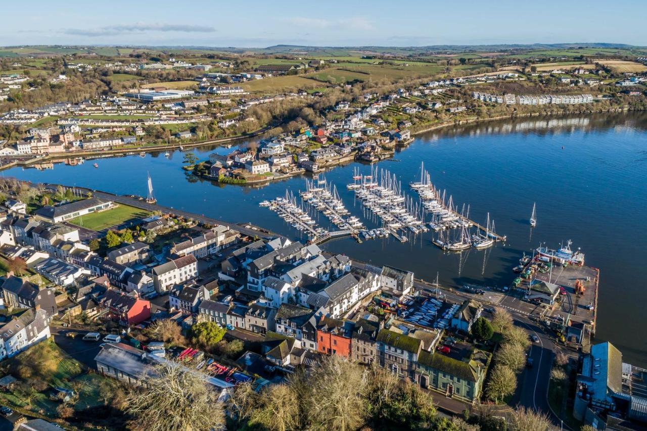 Four Winds,Kinsale Town,Exquisite Holiday Homes,Sleeps 26 Exterior photo