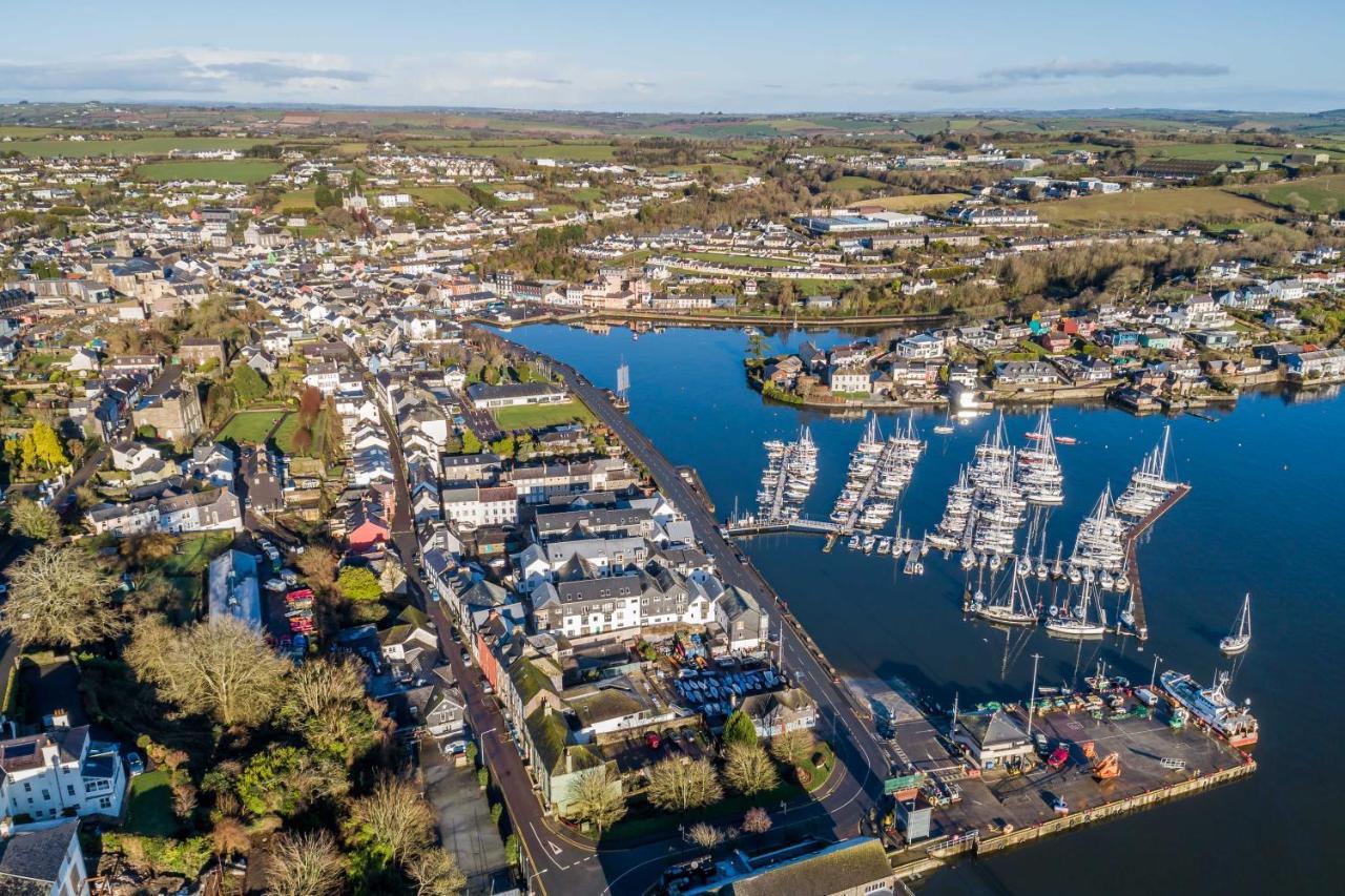 Four Winds,Kinsale Town,Exquisite Holiday Homes,Sleeps 26 Exterior photo